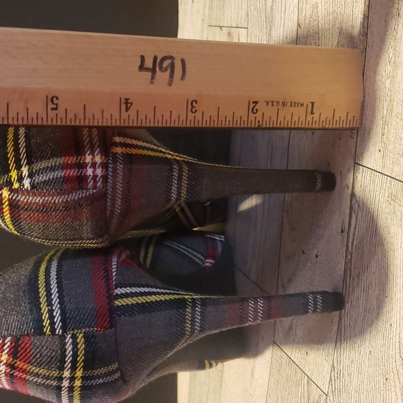 Fioni Gray Tartan Plaid Platform Heels Size 7.5 - Picture 11 of 12